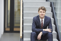 Prof. Dr. Jonas Schreyögg