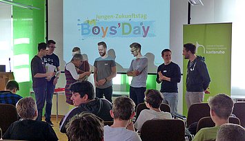 Boys’Day: Die PHKA beteiligt sich am Jungen-Zukunftstag 2022 mit spannenden Workshops. Archivfoto: PHKA