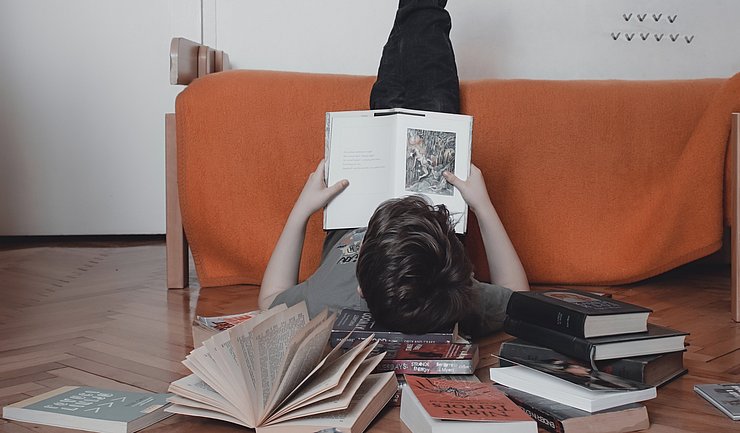 boysandbooks.de: Das Leseförderprojekt mit Buchtipps für Jungen zwischen 8 und 18. Foto: unsplash.com/@anita-jankovic